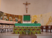 Holy Cross Church, Maputo, sanctuary